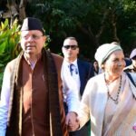 मां के साथ पैतृक गांव पहुंच भावुक हुए सीएम धामी