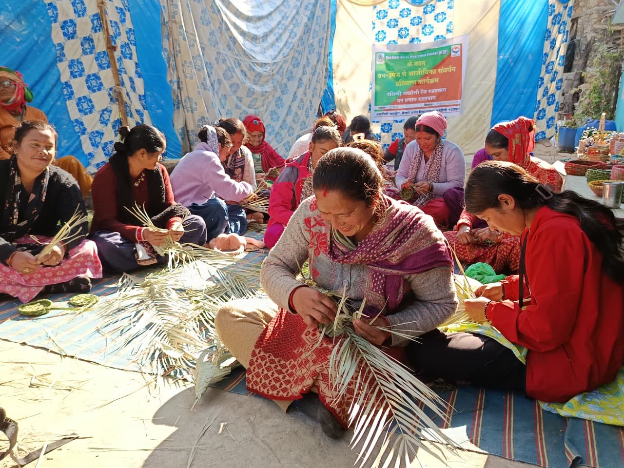 रुद्रप्रयाग: ग्रामीण अर्थव्यवस्था को मजबूती देने और पर्यावरण संरक्षण को प्रोत्साहित करने के उद्देश्य से महत्वपूर्ण पहल