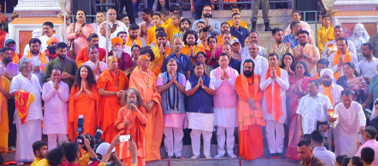 मुख्यमंत्री धामी व भाजपा राष्ट्रीय अध्यक्ष नितिन नबीन ने की भव्य गंगा आरती…